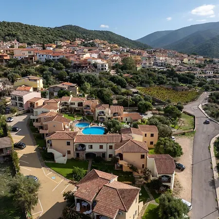 Comfy With Sea View Apartman Badesi