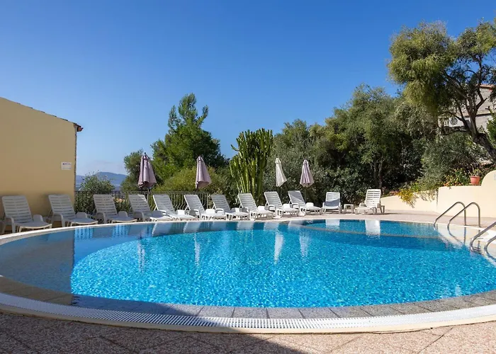 Comfy With Sea View Apartman *